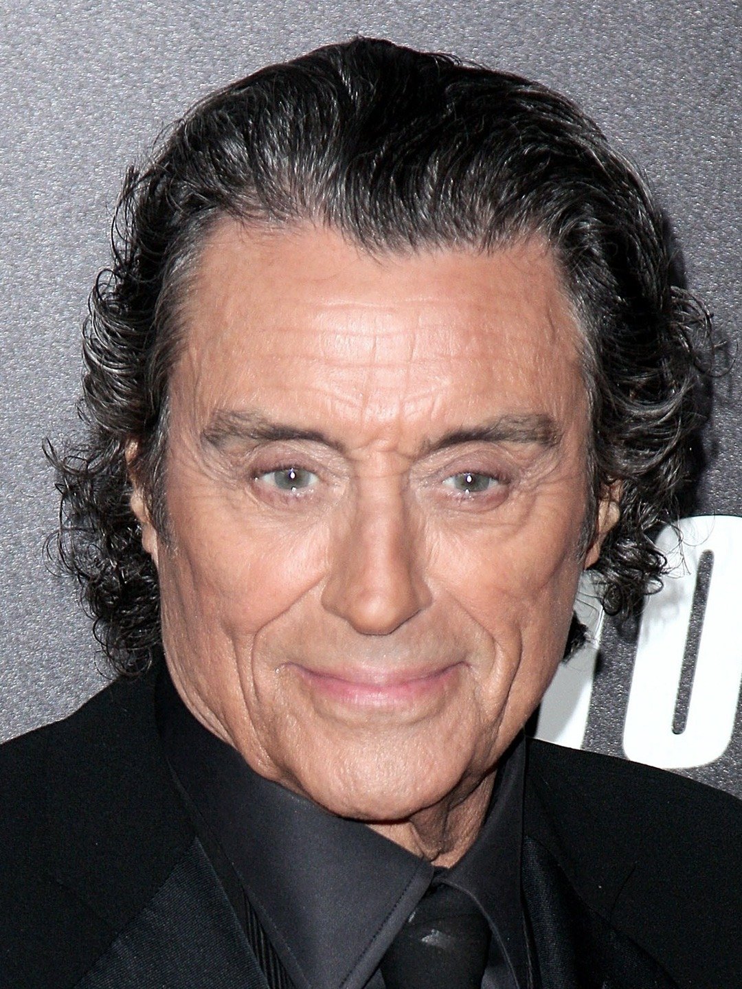 How tall is Ian McShane?